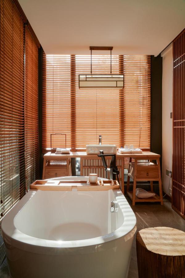 Uin Oriental Hotel Усі Екстер'єр фото